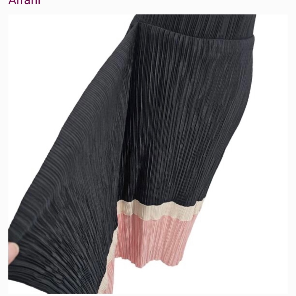 Alfani wrap skirt pink cream and black